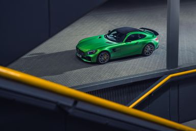 Mercedes-AMG GT R