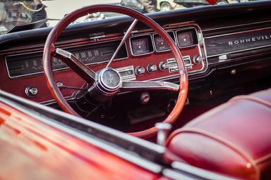 Interior de Pontiac Bonville de 1968